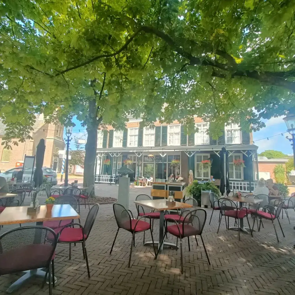 Yalin YUREGIL_Hotel Cafe Restaurant De Gouden Karper_Hummelo_review