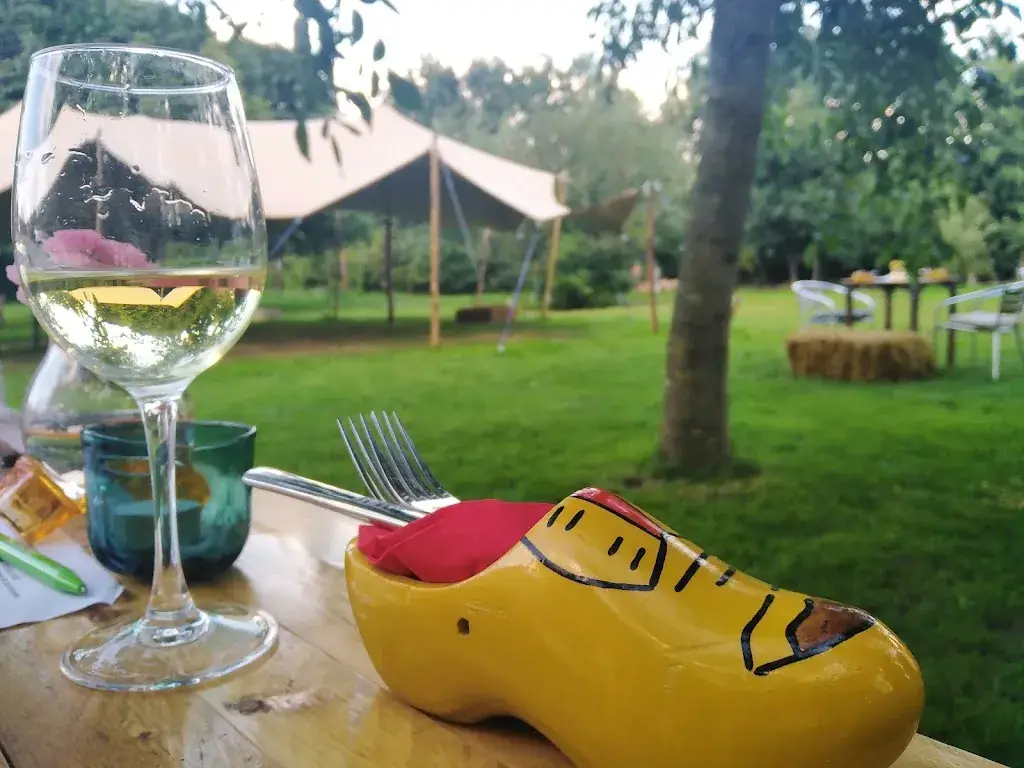 Vikki Delahiguera_Oud Vuren_Vuren_review