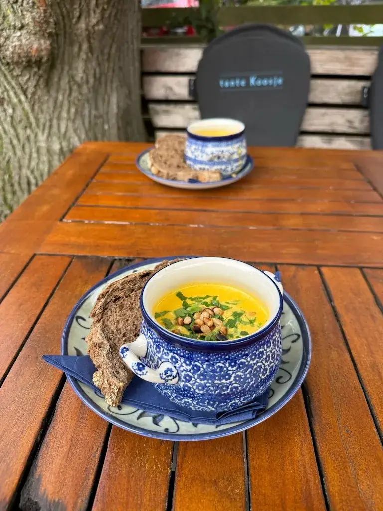 Antonios Kalaitzakis_Tante Koosje_Nijmegen_review