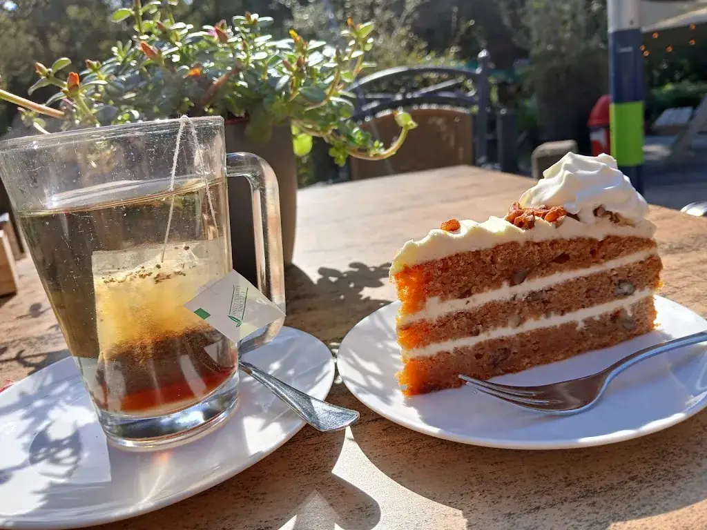 M. de Vries_Snack-en Eetcafé Eexterhalte_Eext_review