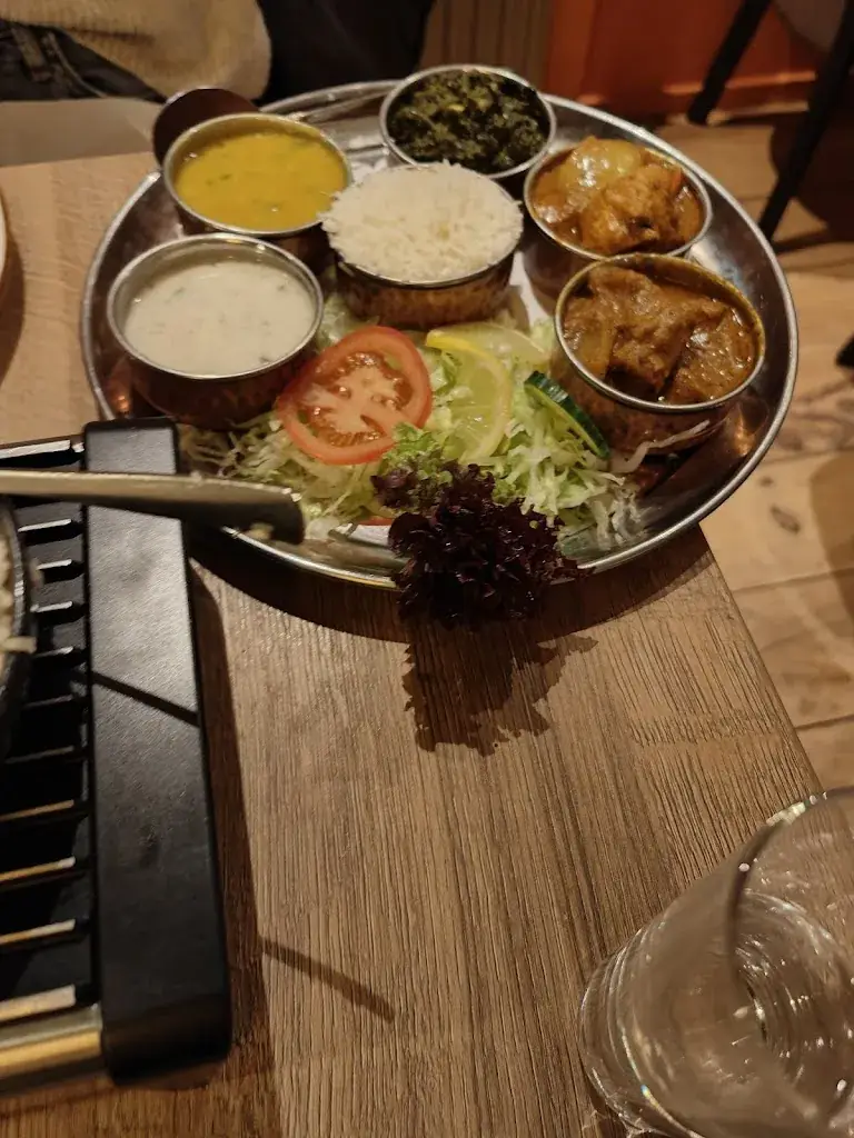 Menu_Indiaas & Nepalees Restaurant Himalaya_Nijmegen_image_1