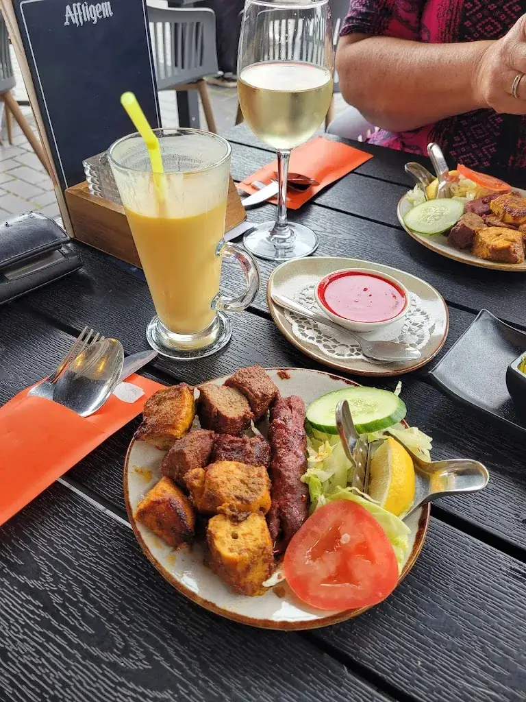 Thisaru Perera_Indiaas & Nepalees Restaurant Himalaya_Nijmegen_review