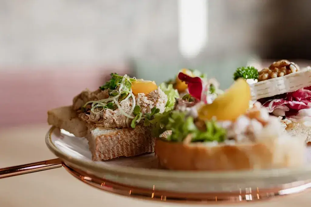 Restaurant 't Ambtshuis,shared dining_Kesteren_slider_image_2