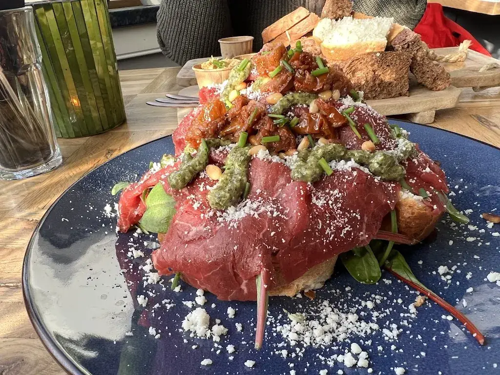 mahtabb moradii_Brasserie Jolie Nijmegen_Nijmegen_recensione