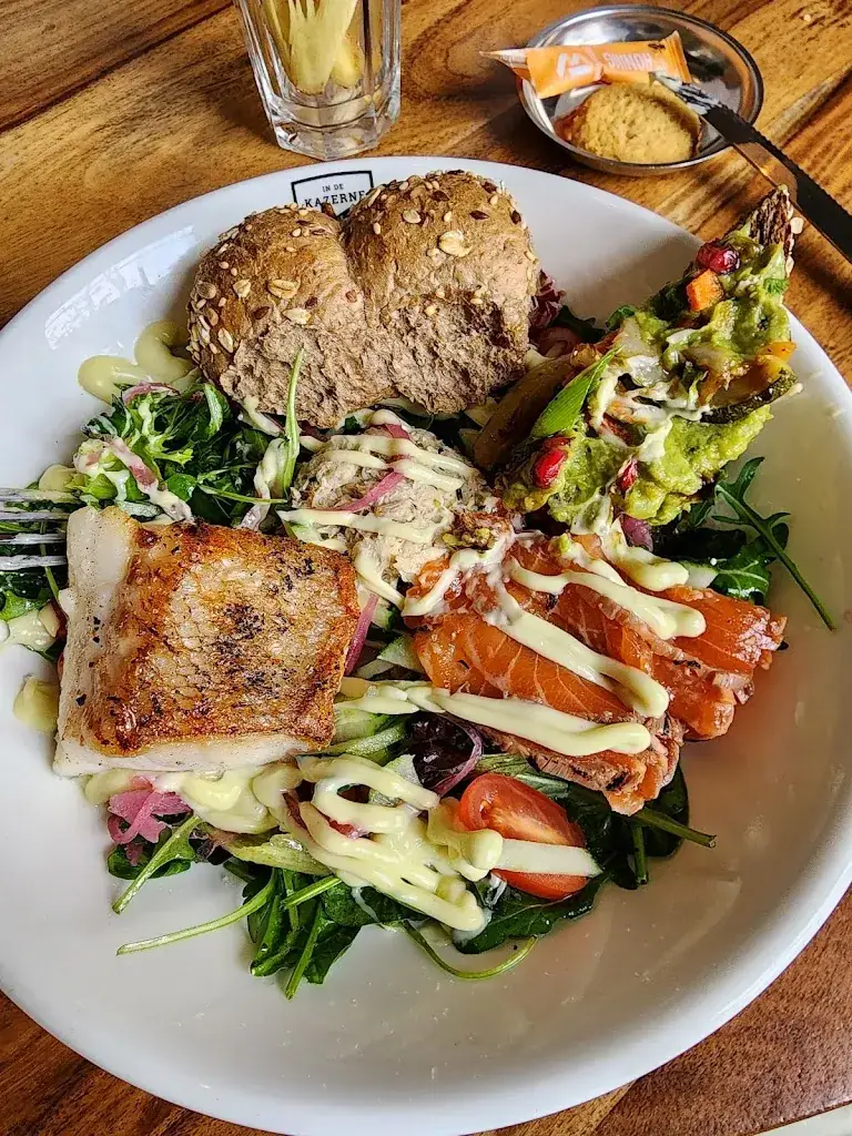 Mireille Liong_In de Kazerne_Nijmegen_review