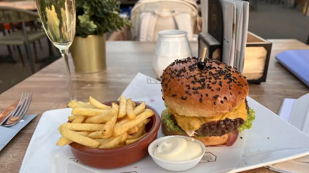 김애리_In de Kazerne_Nijmegen_review