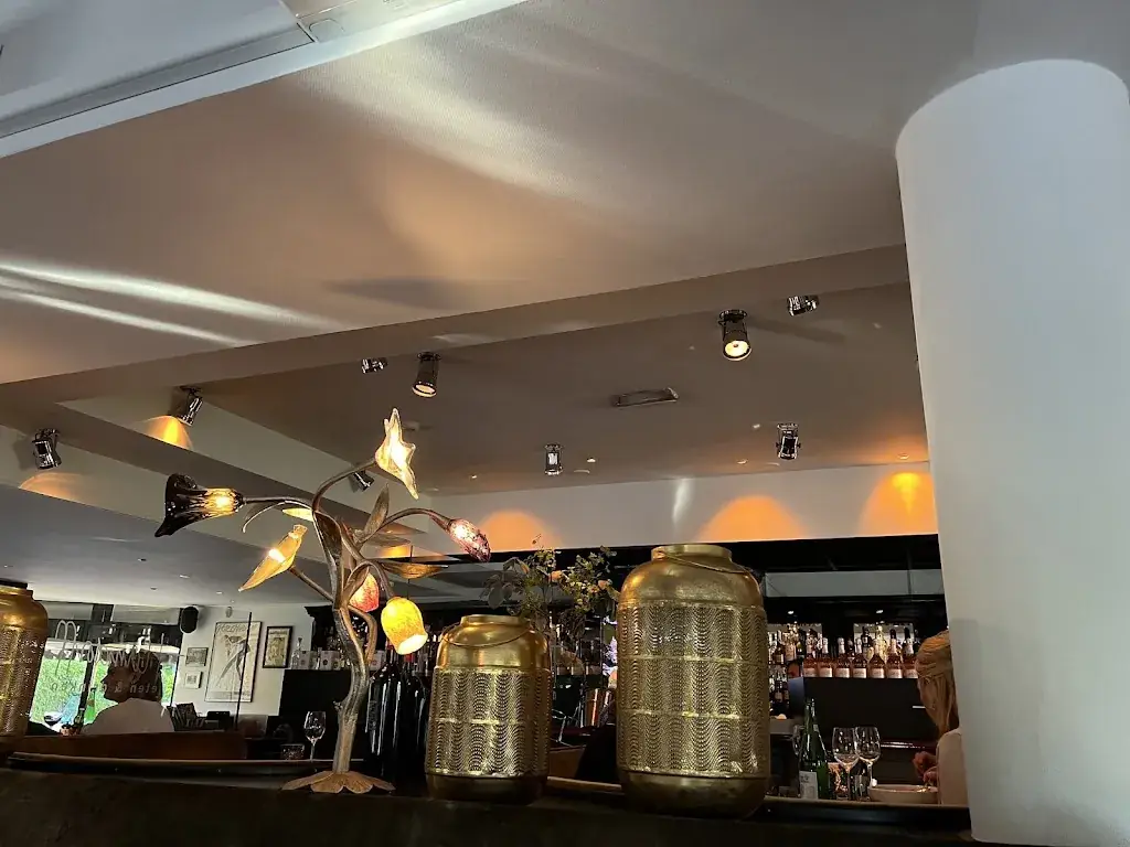 Jessica Thwala_Hamdorff_Laren_review