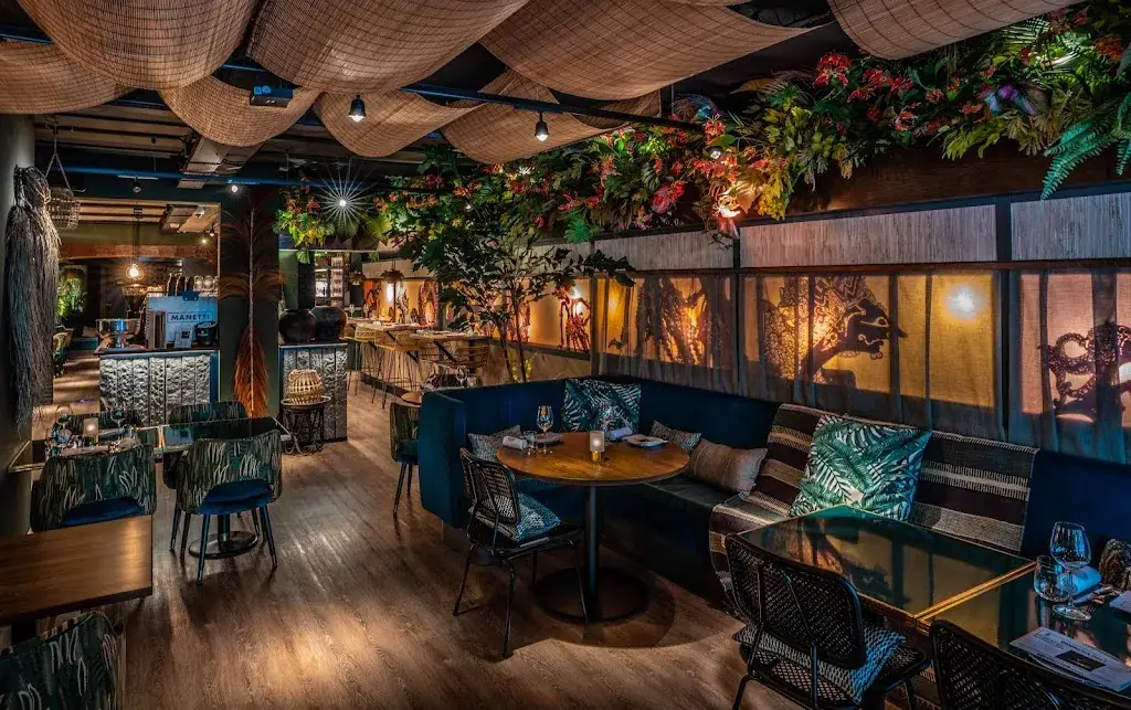 Ron Gastrobar Indonesia_Laren_slider_image_1