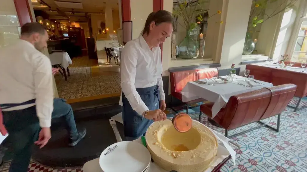 Maximiliano_Laren_slider_image_2