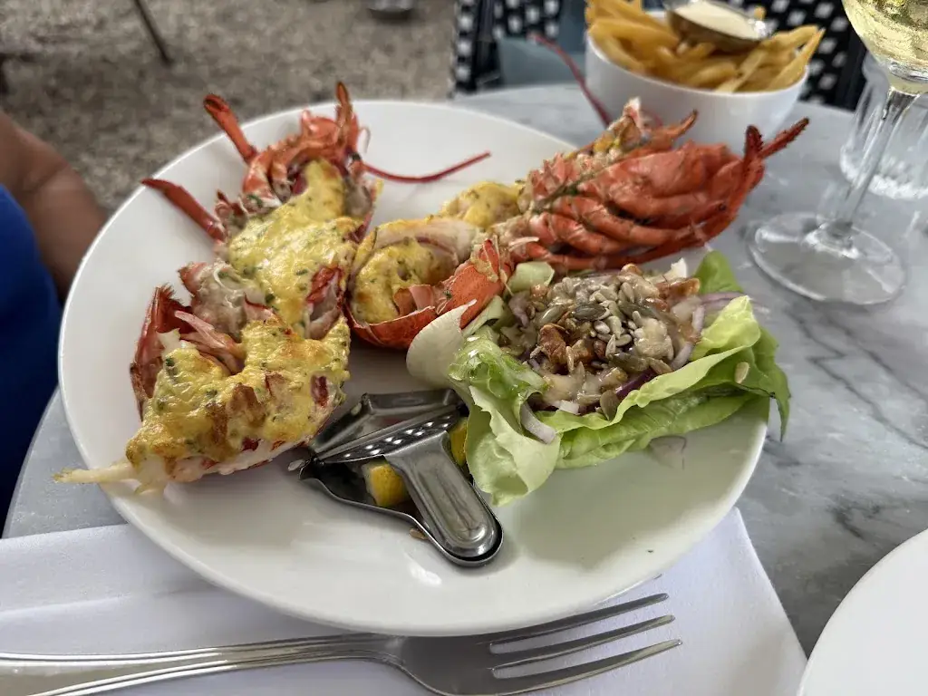 George L.A._Laren_slider_image_2