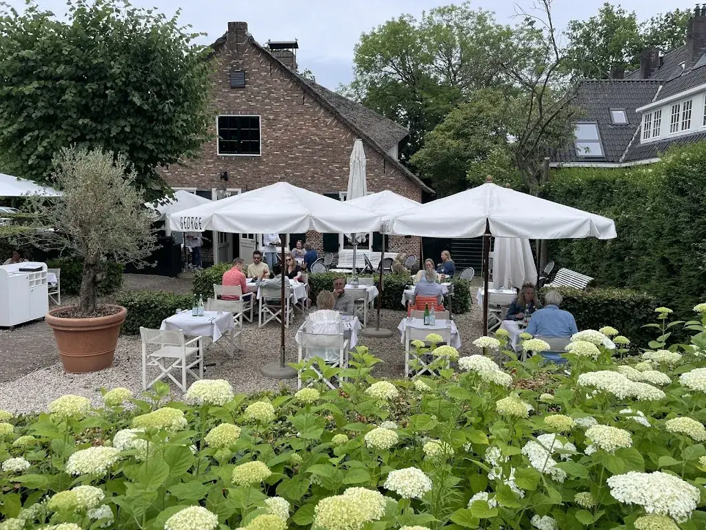 George L.A._Laren_slider_image_3