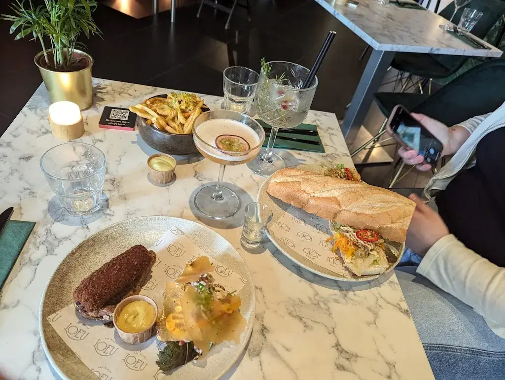 laura bueno_Bar Bistro Loev Hengelo_Hengelo_review