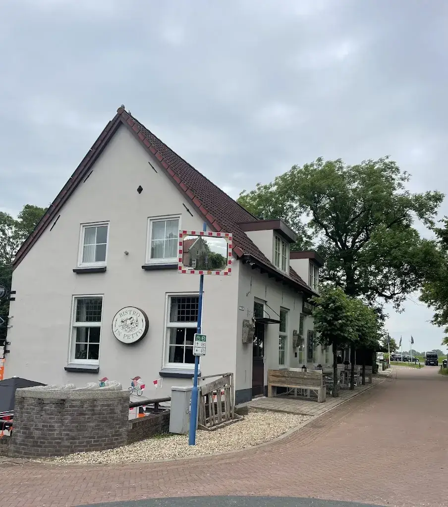 Bistro 'In Petto'_Rossum_slider_image_3