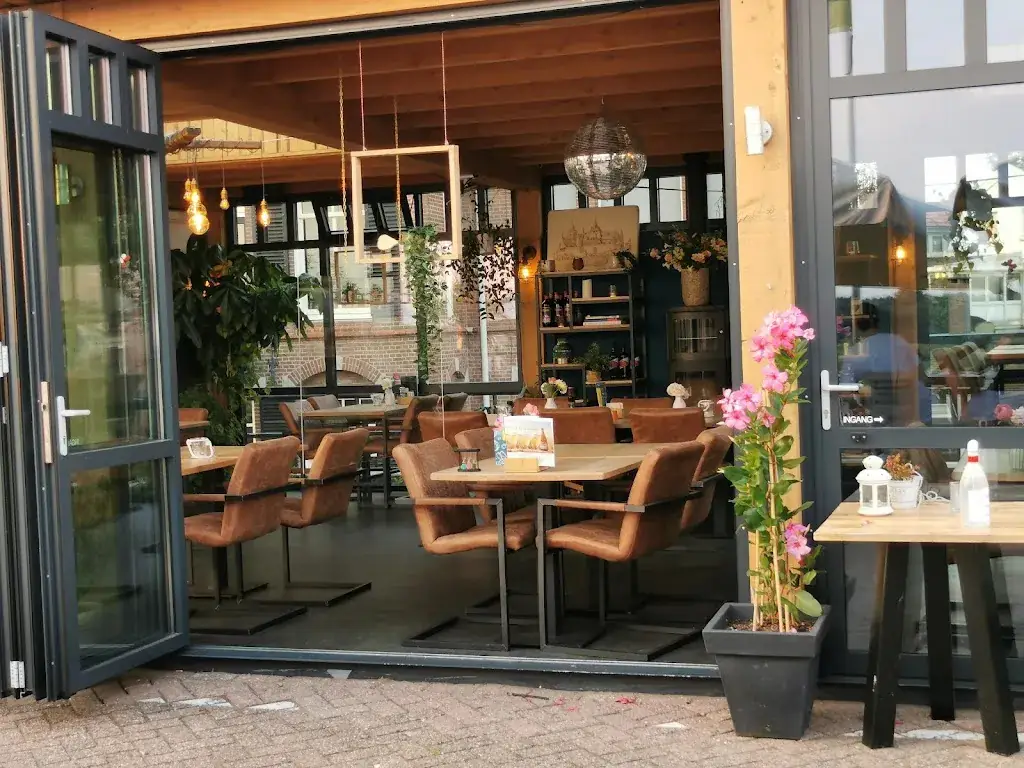 Kade 7 restaurant in Tolkamer