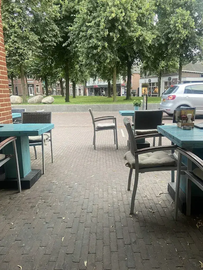 Nour ElGohary_Restaurant Lara_Lunteren_review