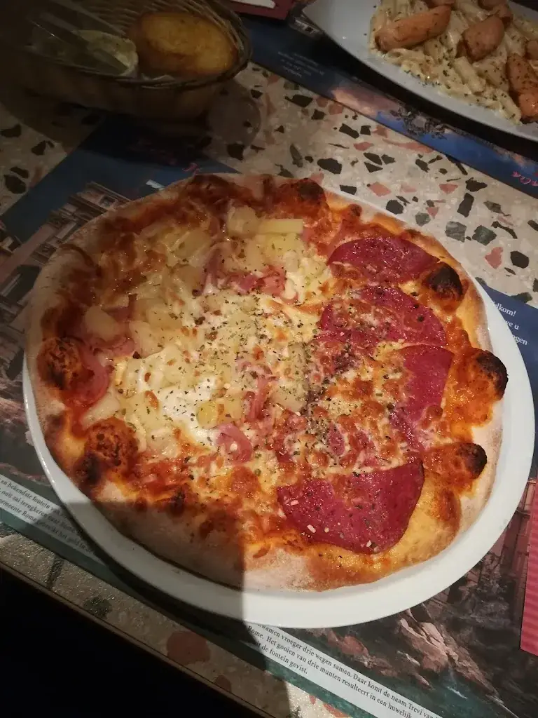 Menu_Pizzeria Restaurant Bella Italia Lunteren_Lunteren_image_4