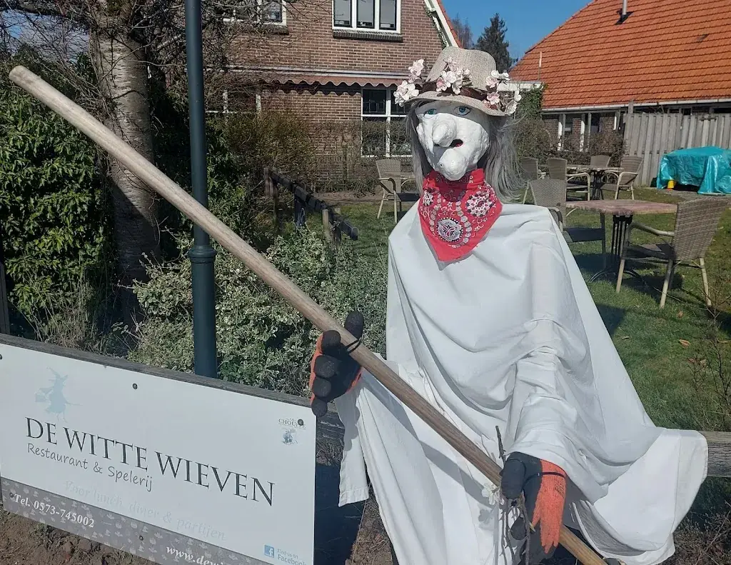 Nathalie van Pelt_Restaurant en Spelerij de Witte Wieven_Lochem_review