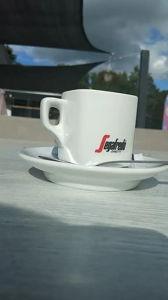 Ozzy E._Grand Cafe' MERLOT_Lochem_review