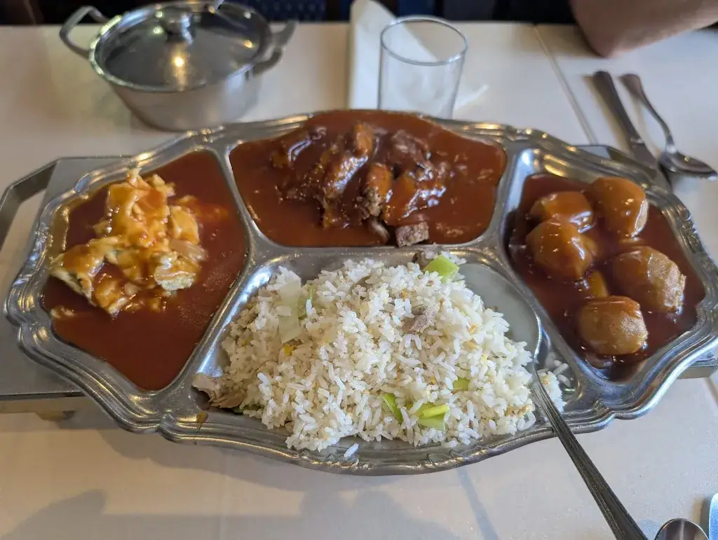 J J_Kota Radja_Lochem_review