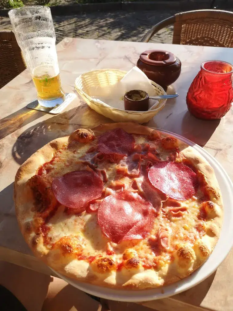 Lennart Nielsen Ladegaard_Steakhouse - Pizzeria Cleopatra_Lochem_review