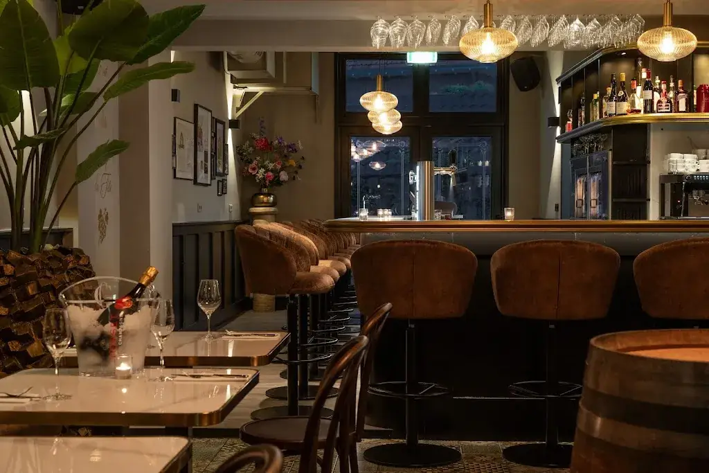 Café la Tête wijn & bistrobar restaurant in Lochem