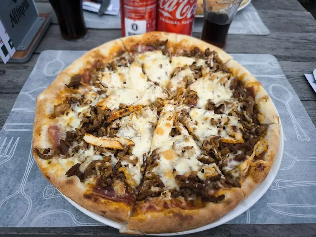 Pizzeria La Mama_Diever_slider_image_2