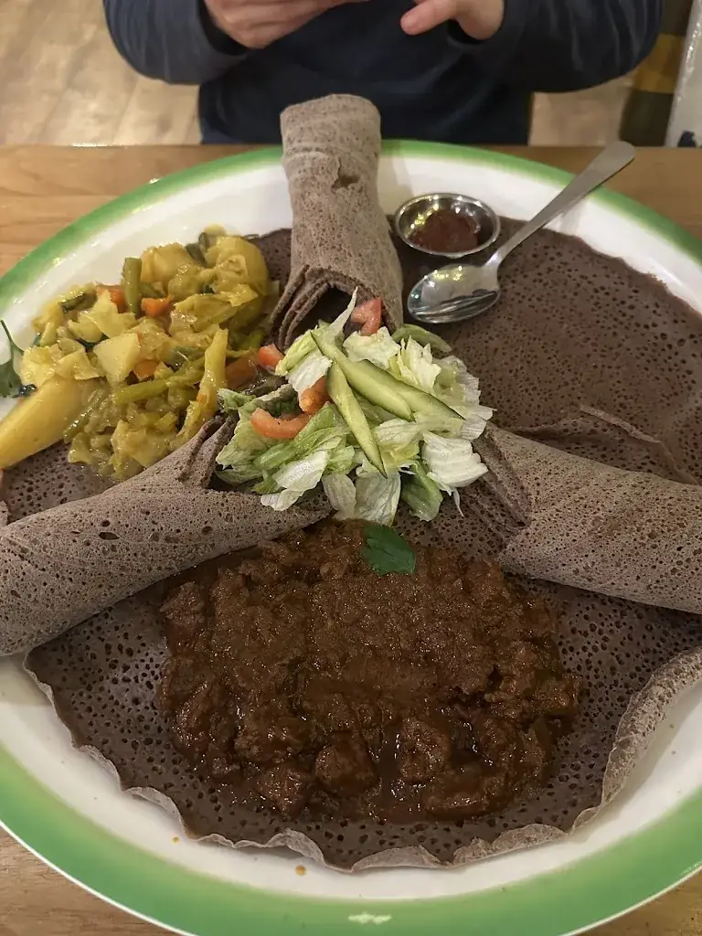 Nour_Mosob Asmara_Amsterdam_review