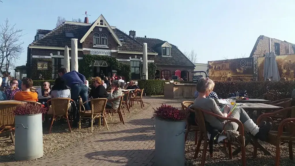 Oortjeshekken_Ooij_slider_image_2