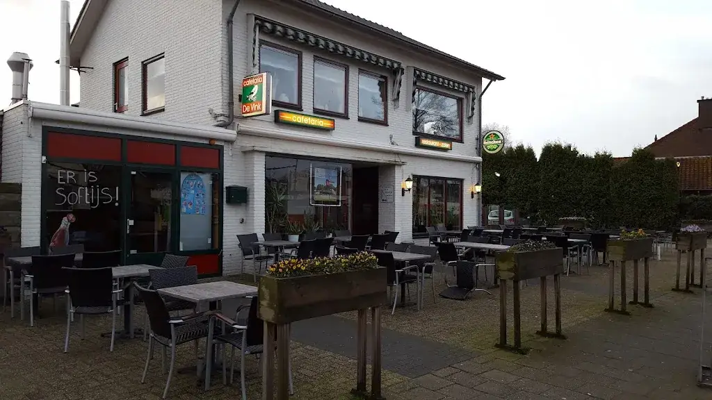 Peter DeBrass_Bar Brasserie Cafetaria 't Hoekje_Ooij_review