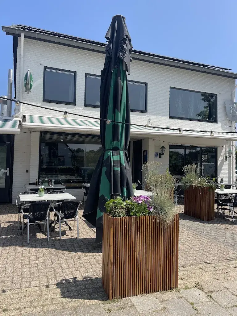 margreet visser_Bar Brasserie Cafetaria 't Hoekje_Ooij_review