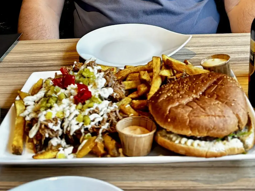 Mary Chris Arnesen_Antonio's Dinnerclub_Oosterbeek_review