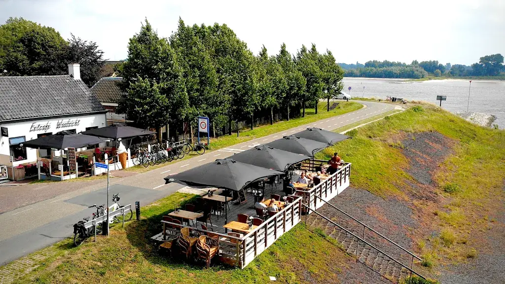 Cafetaria Big Bread Waalzicht_Opijnen_slider_image_3