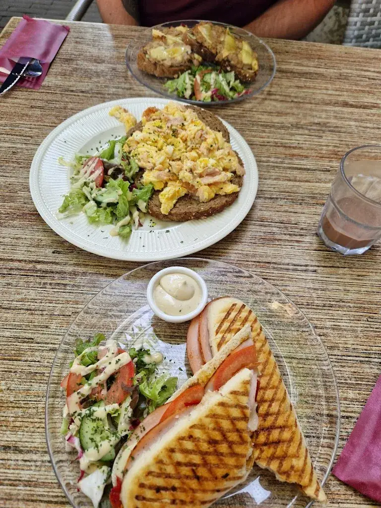 Rocking_ Mederia_Lunchroom Met Liefde_Terborg_review