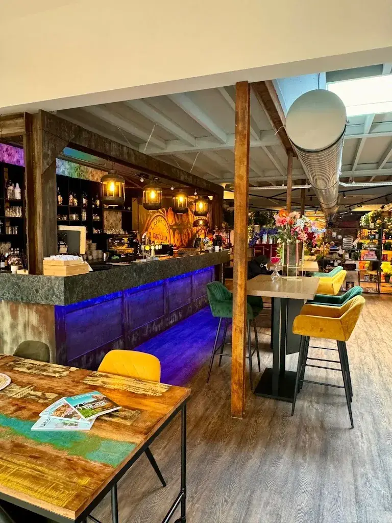 Grand Café onder De Toren restaurant in Nunspeet