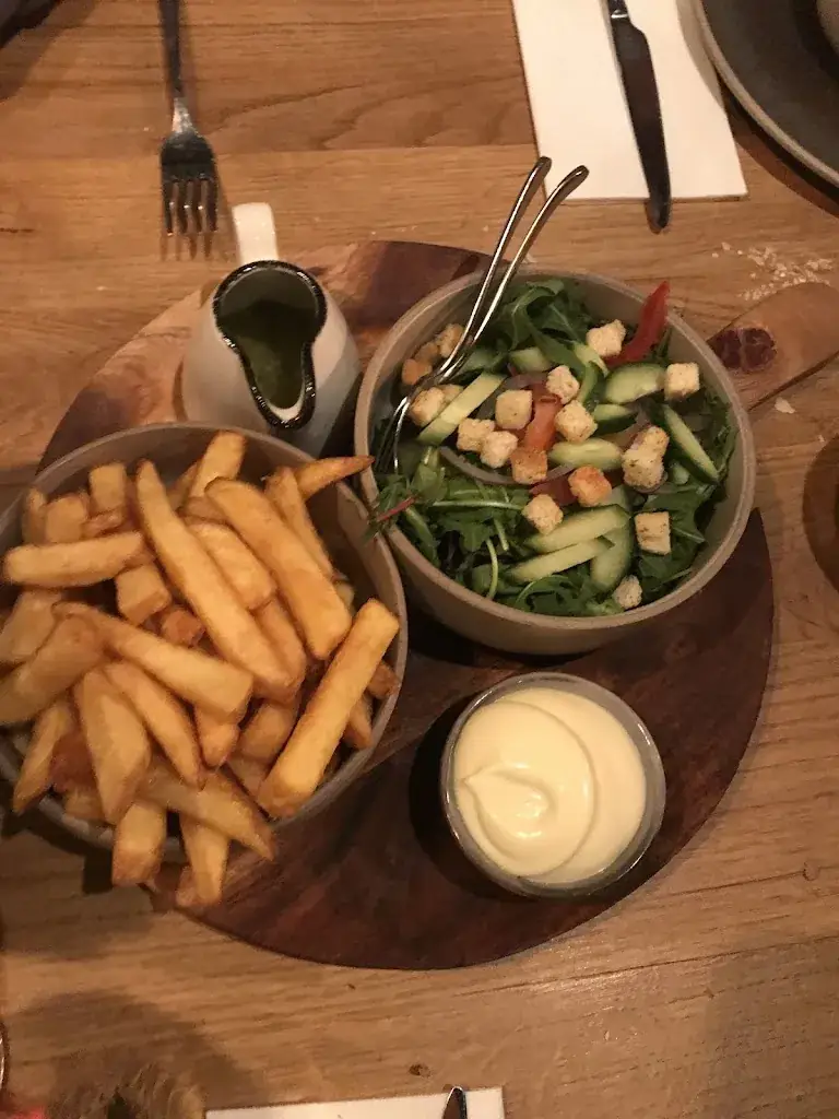 Marzieh Salehi_Dorpsherberg De Roskam_Nunspeet_review