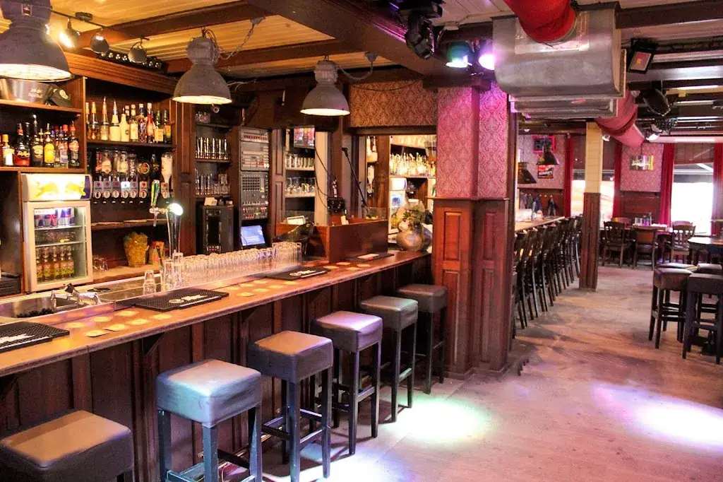 Dutch Pub De Zaak_Nunspeet_slider_image_1