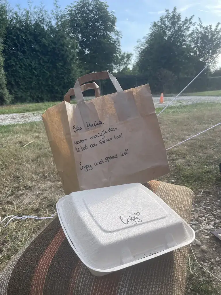 Henriëtte van Steeg_Cafetaria Overasselt_Overasselt_review