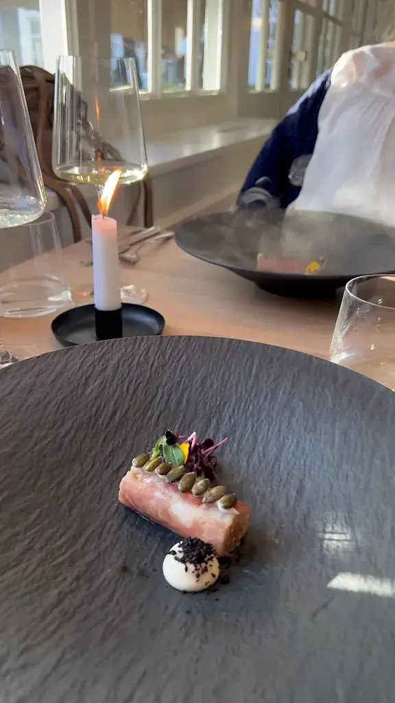 Ovum | restaurant & events_Grave_slider_image_2