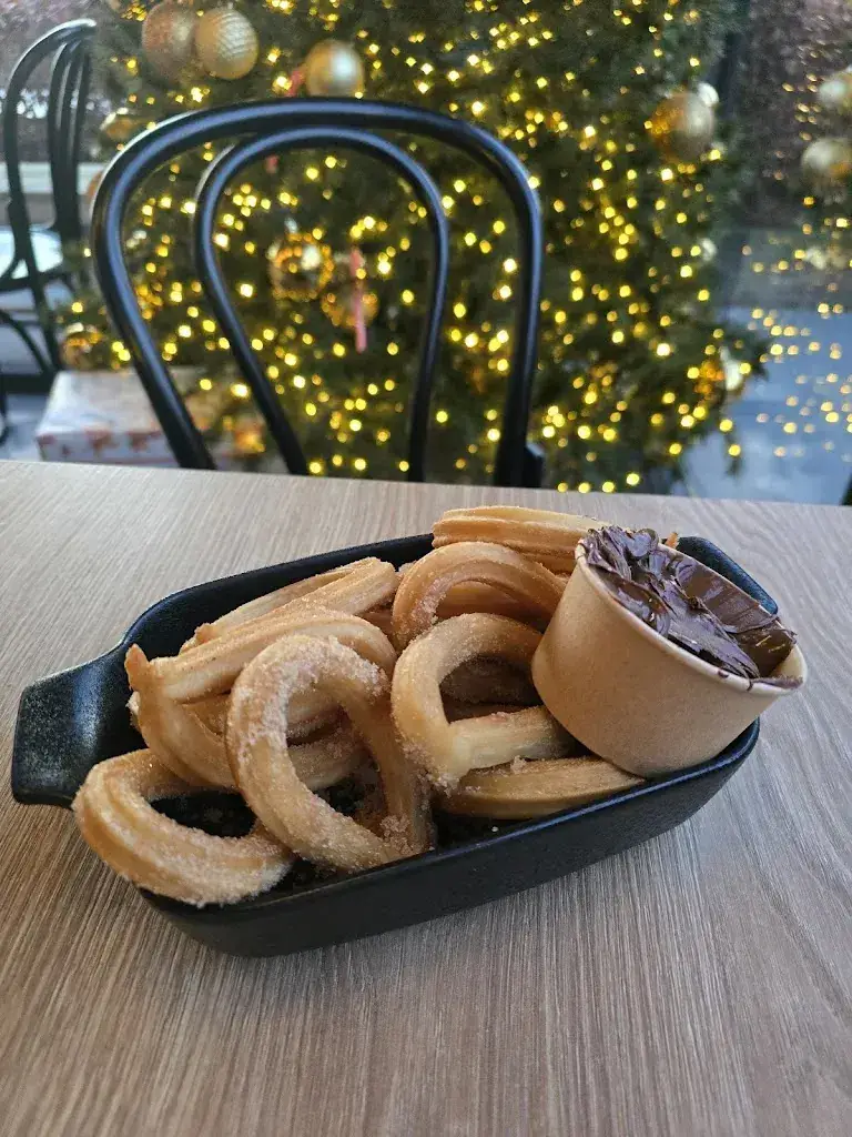 M Z_Wallies Tiny Resto_Otterlo_review