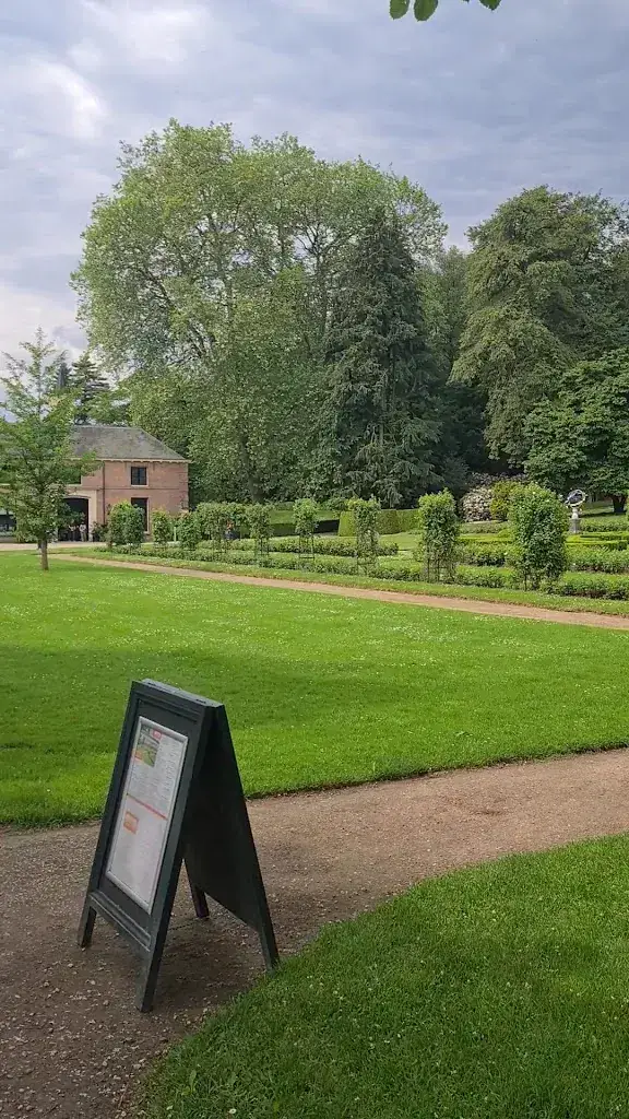 Sumru Akcer_Oranje-rie Rosendael_Rozendaal_review