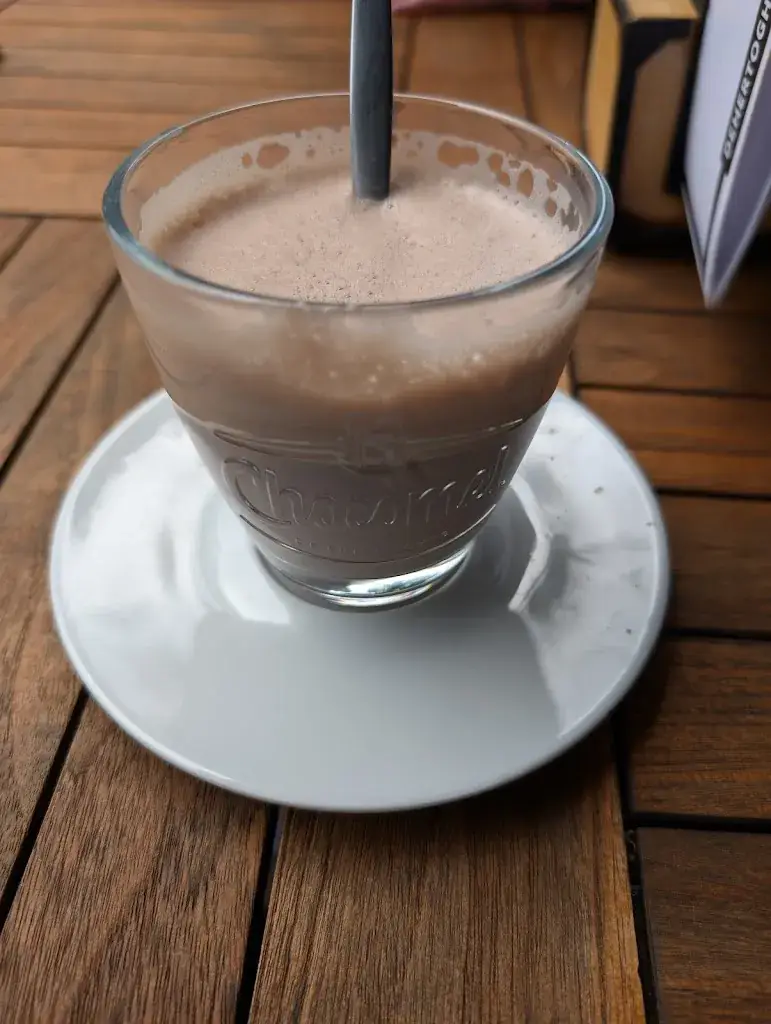 Bram Esendam_De Hertogh Food and Drinks_Putten_review