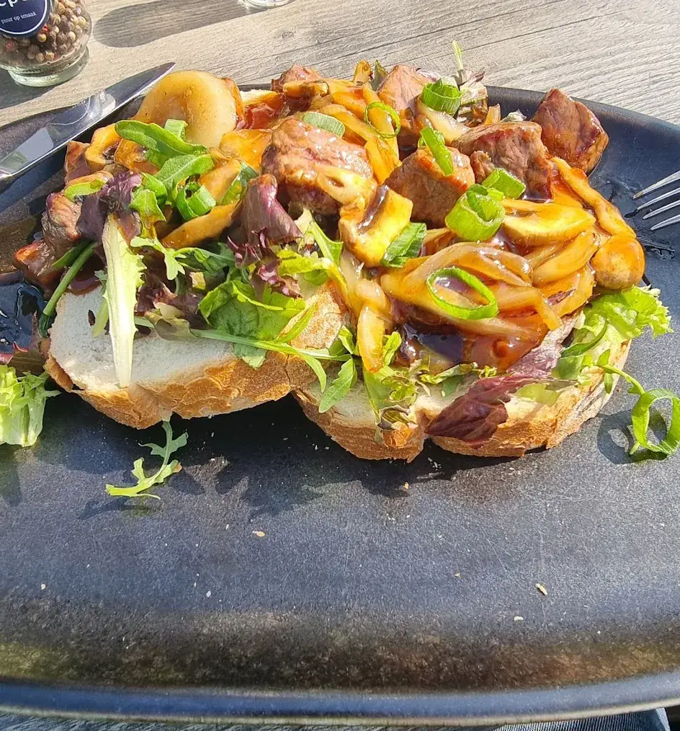 Ton Beaufort_Grandcafe Marktmeester_Putten_review