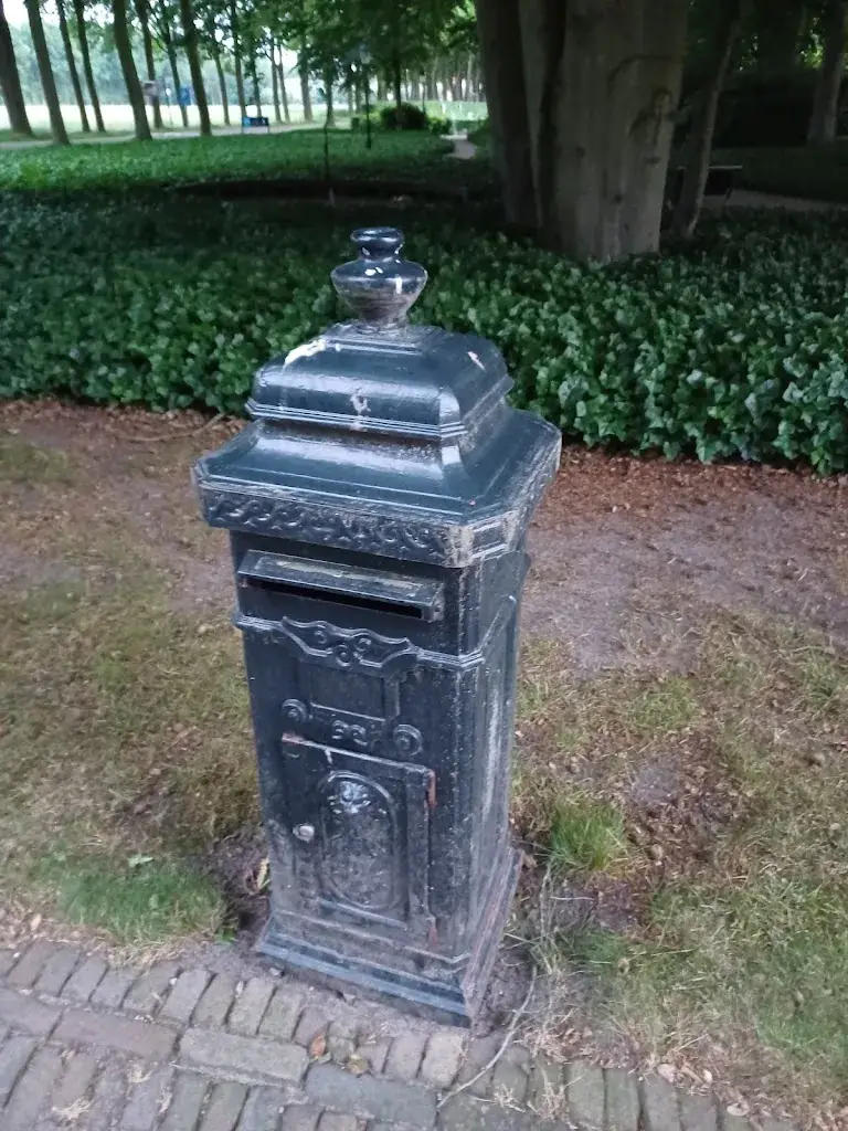 Helen Mullery_Kasteel De Vanenburg_Putten_review