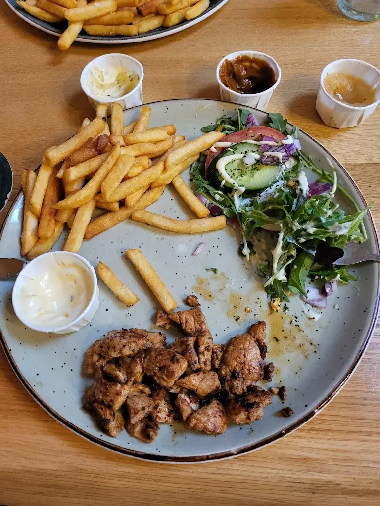 Mikael Whern_Eetsaloon Snackcounter Het Smulhuisje_Putten_review