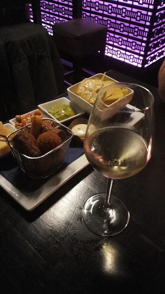 Camila Matias_Grand Café de Huiskamer_Putten_review