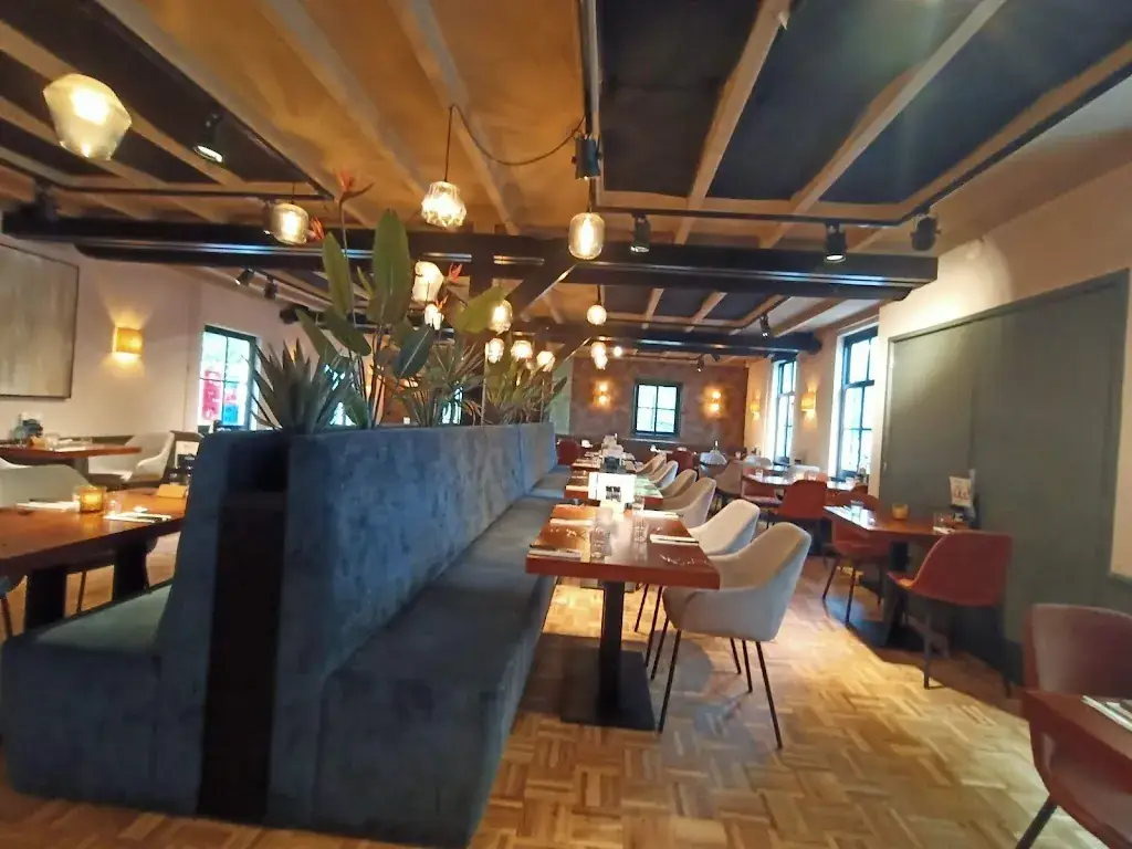 Bregje Oosterhout_Oosterhout_slider_image_3