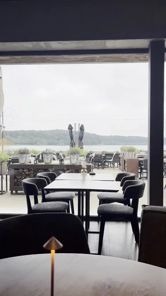 Orange Camp_Het Houtse Meer_Hout_review