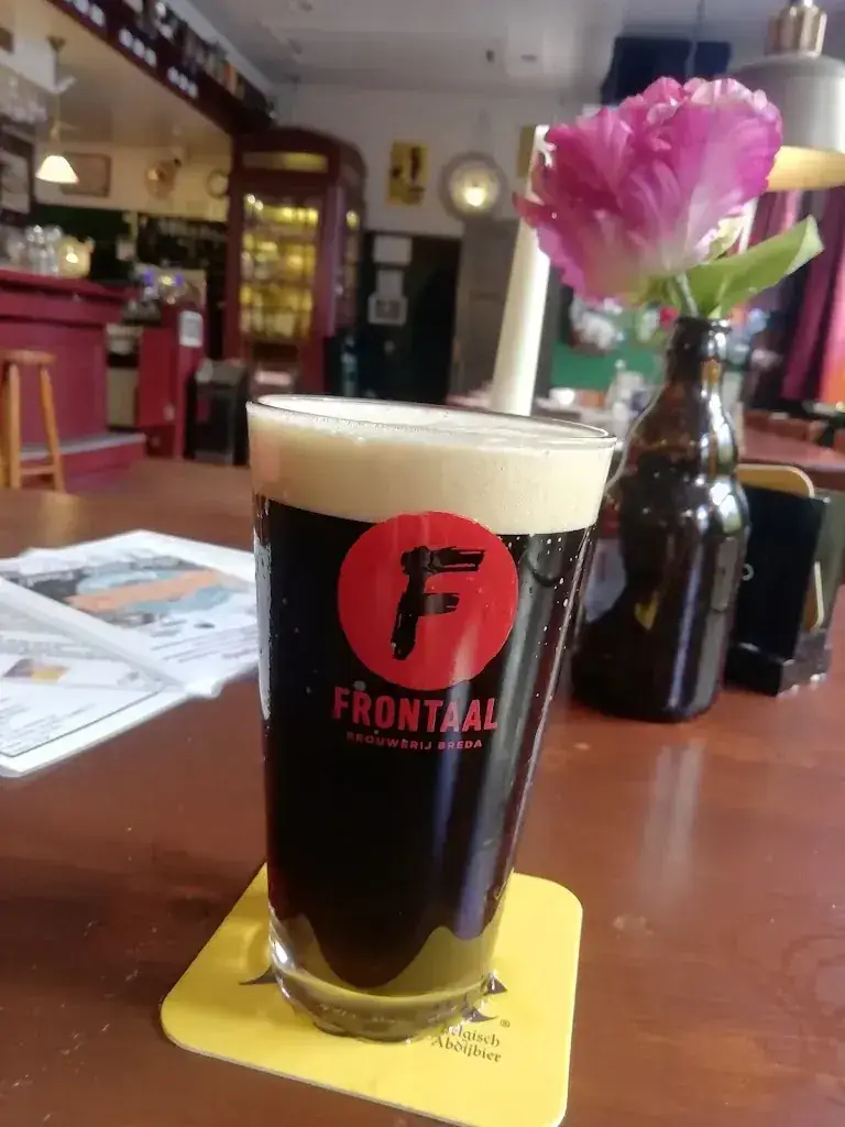 Frans Van Vught_Café de Beurs_Oosterhout_review