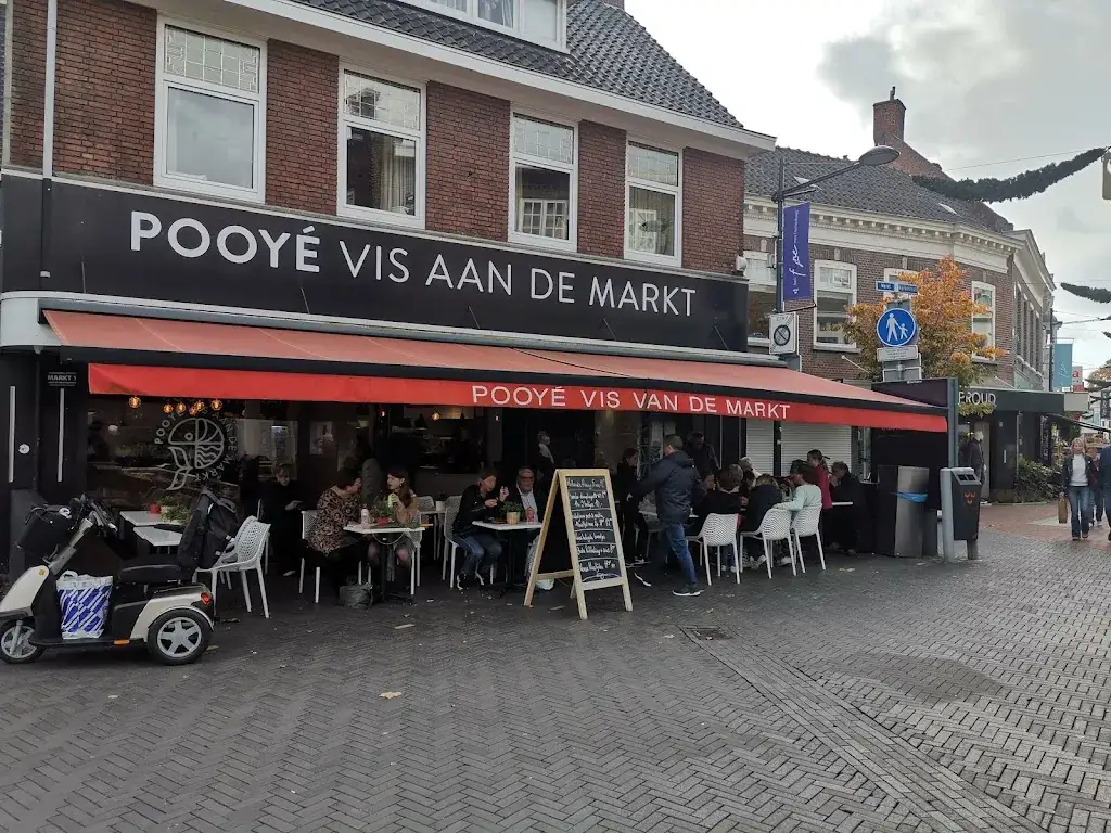 Pooyé Vis aan de Markt_Oosterhout_slider_image_1