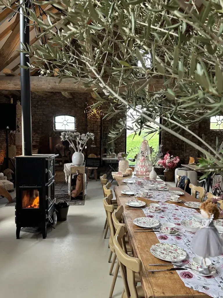 De Loohof - eten - drinken - ambachtelijk ijs & interieurwinkel restaurant in Boven-Leeuwen